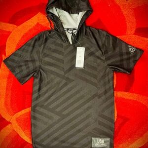 NWT, Adidas Black USA Volleyball Hoodie. Short Sleeve. Size: 2XS. Original- 70$.